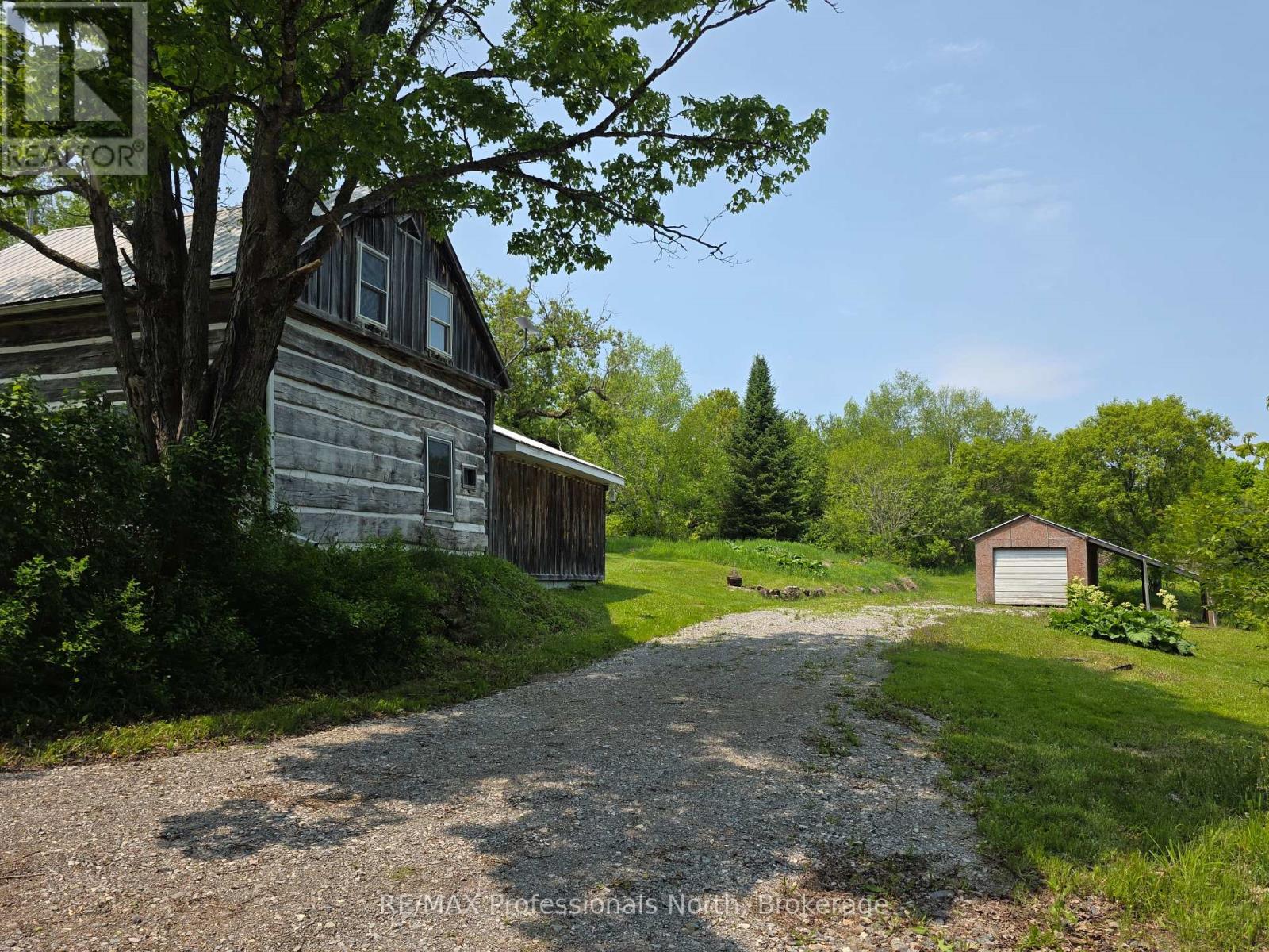1537 Tulip Road, Algonquin Highlands, Ontario  K0M 2K0 - Photo 25 - X12196598