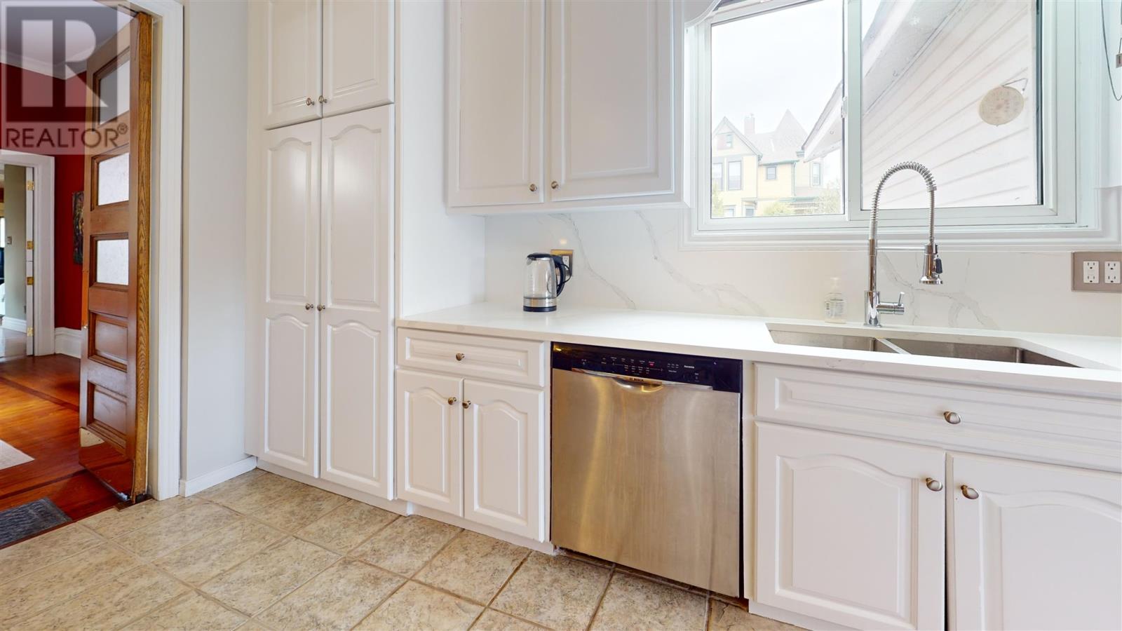 1048 Queen St E, Sault Ste. Marie, Ontario  P6A 2C7 - Photo 22 - SM251414
