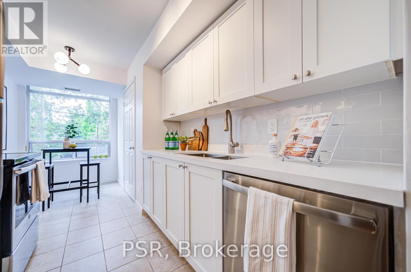 211 - 155 Beecroft Road, Toronto, Ontario  M2N 7C6 - Photo 5 - C12196561