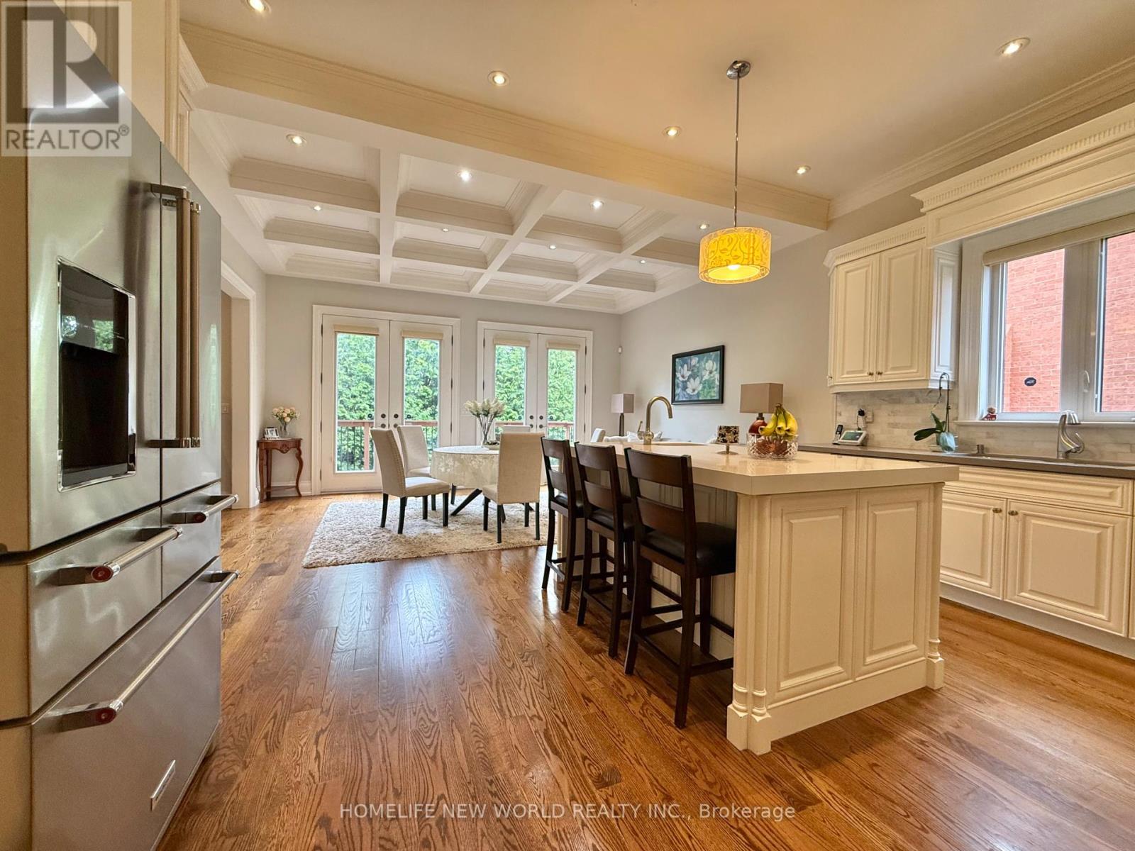 129 York Downs Drive, Toronto, Ontario  M3H 2G6 - Photo 7 - C12196575