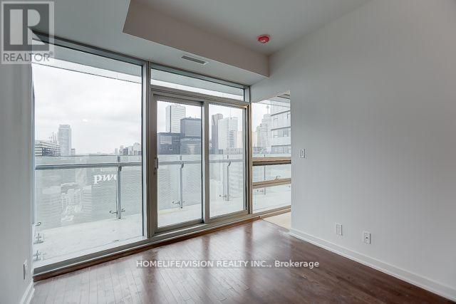 4009 - 12 York Street, Toronto, Ontario  M5J 2Z2 - Photo 14 - C12196582