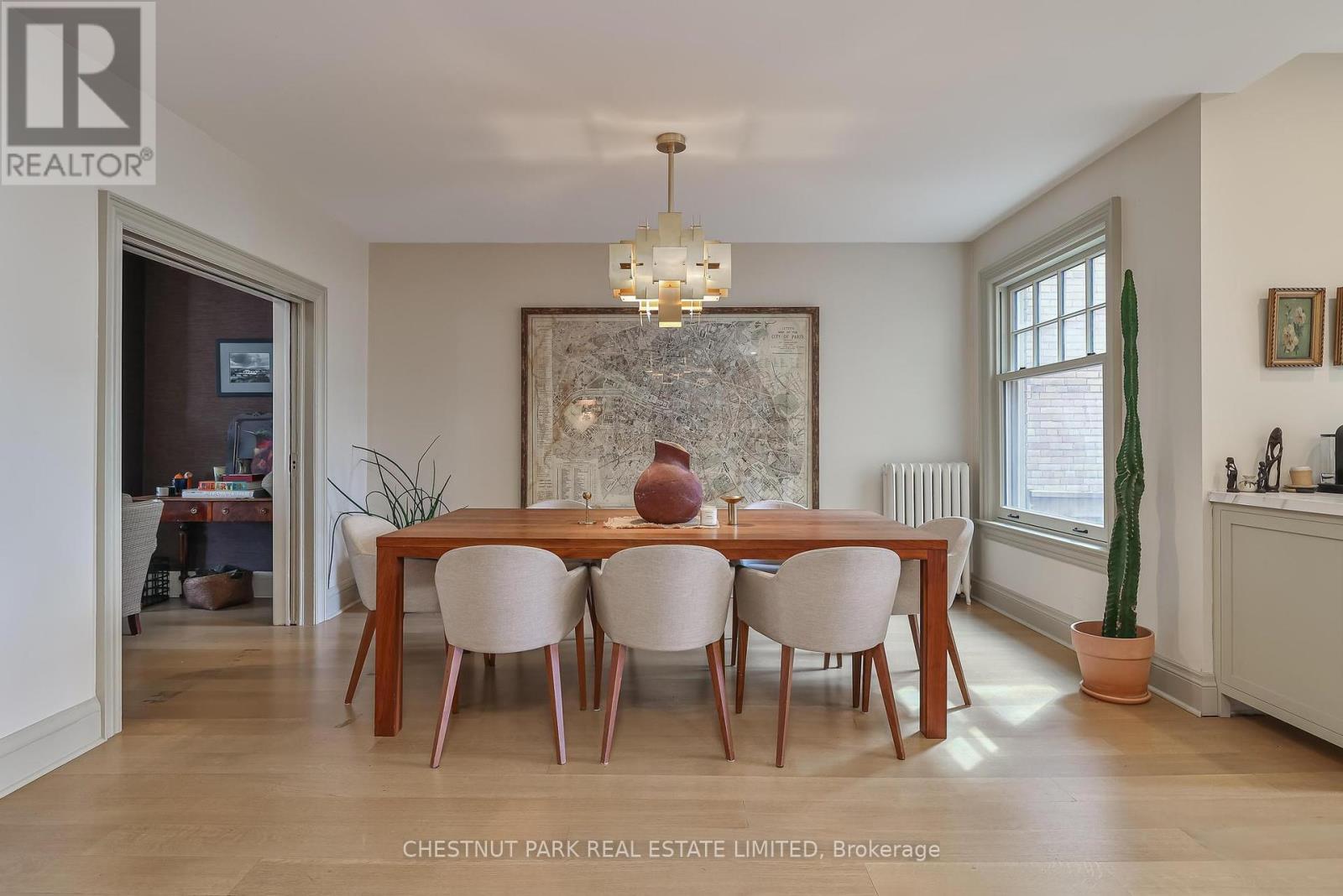 15 Mcmaster Avenue, Toronto, Ontario  M4V 1A8 - Photo 8 - C12196613