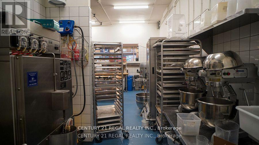1505 Gerrard Street E, Toronto, Ontario  M4L 2A4 - Photo 8 - E12196547
