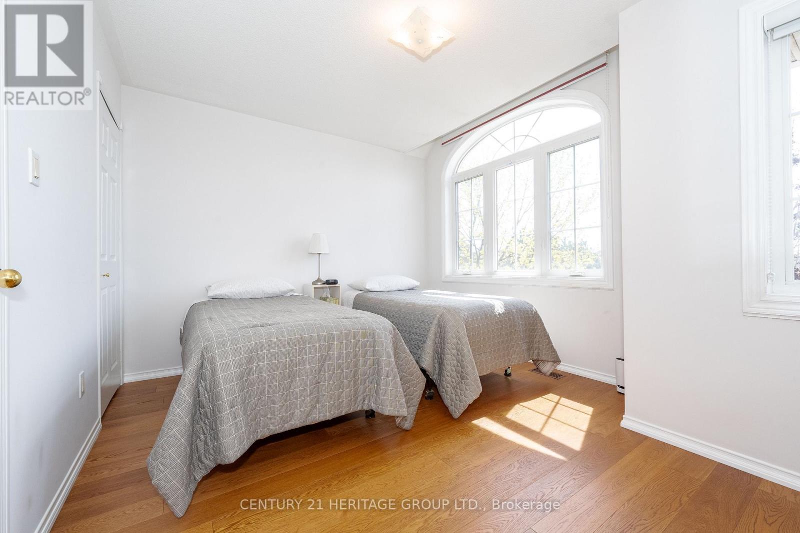 124 Rory Road, Toronto, Ontario  M6L 3G4 - Photo 22 - W12116661