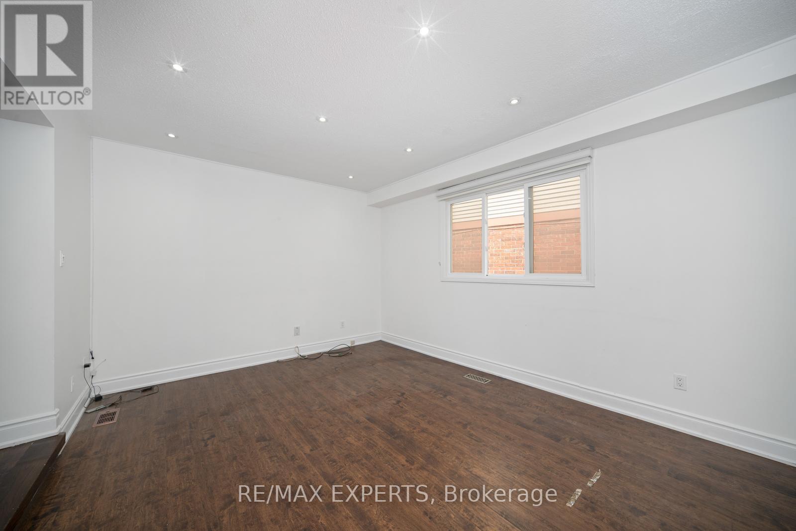 66 Carl Crescent, Toronto, Ontario  M1W 3R2 - Photo 6 - E12196583