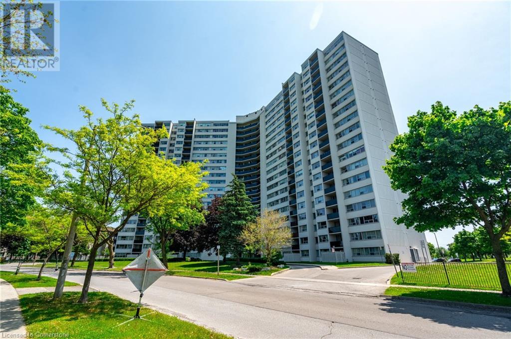 530 LOLITA Garden Unit# 1211, Mississauga, Ontario