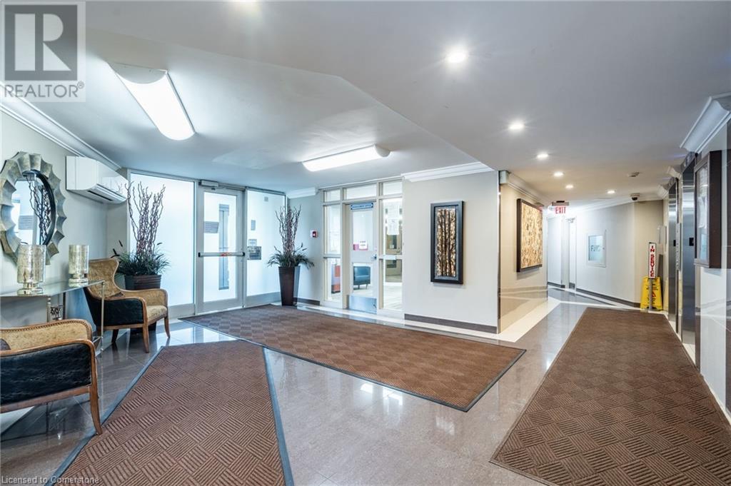 530 Lolita Garden Unit# 1211, Mississauga, Ontario  L5A 3T2 - Photo 4 - 40737068