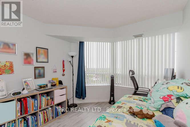 1213 - 135 Hillcrest Avenue, Mississauga, Ontario  L5B 4B1 - Photo 32 - W12196283