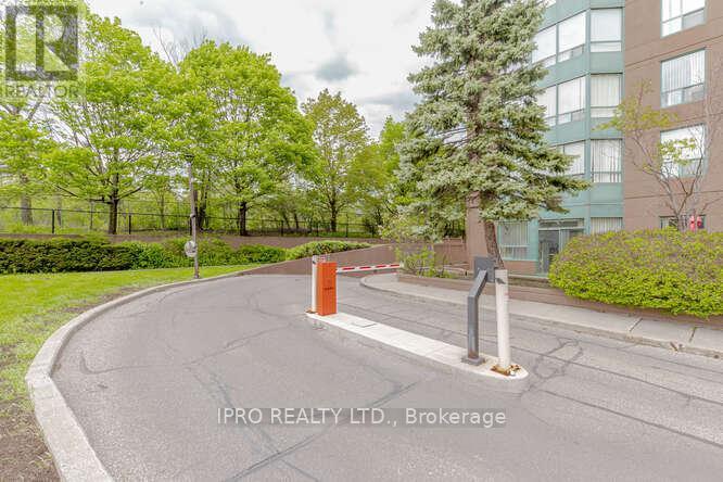 1213 - 135 Hillcrest Avenue, Mississauga, Ontario  L5B 4B1 - Photo 40 - W12196283