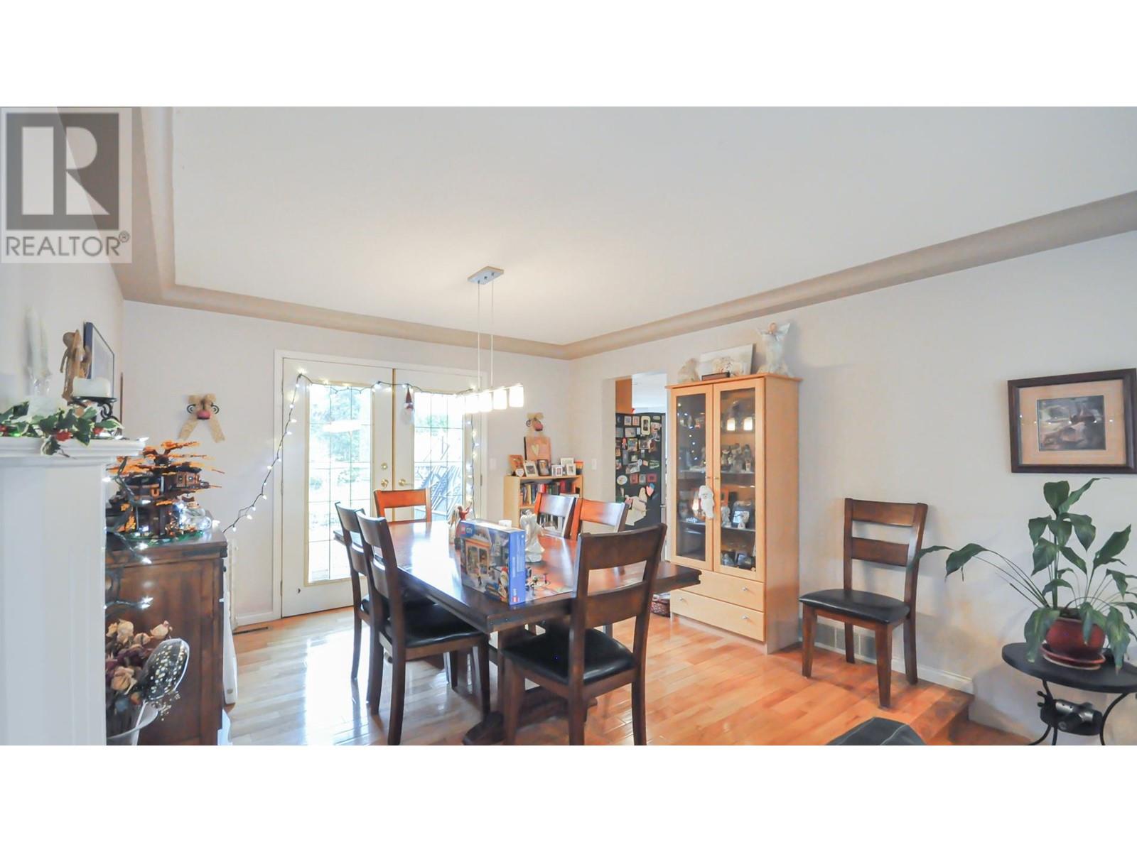 2215 Sorrento Drive, Coquitlam, British Columbia  V3K 6H6 - Photo 6 - R3003100