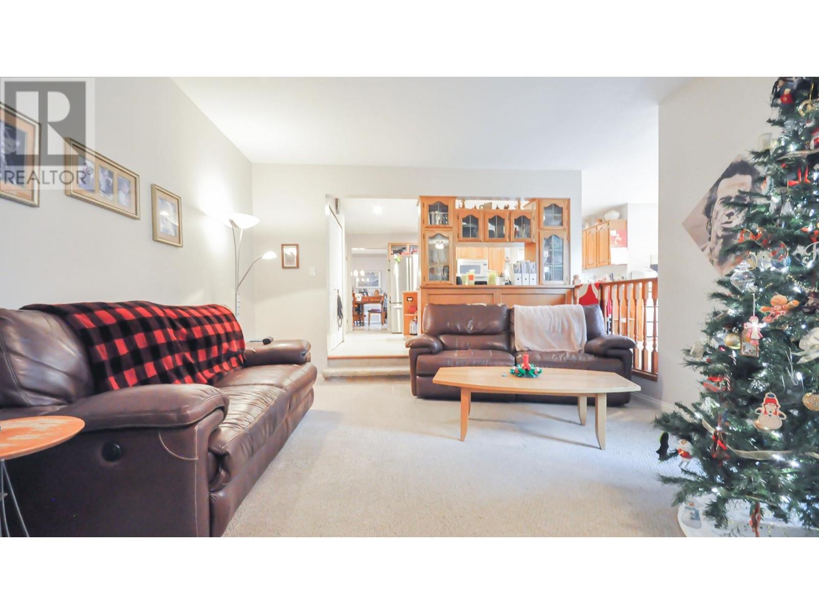 2215 Sorrento Drive, Coquitlam, British Columbia  V3K 6H6 - Photo 12 - R3003100