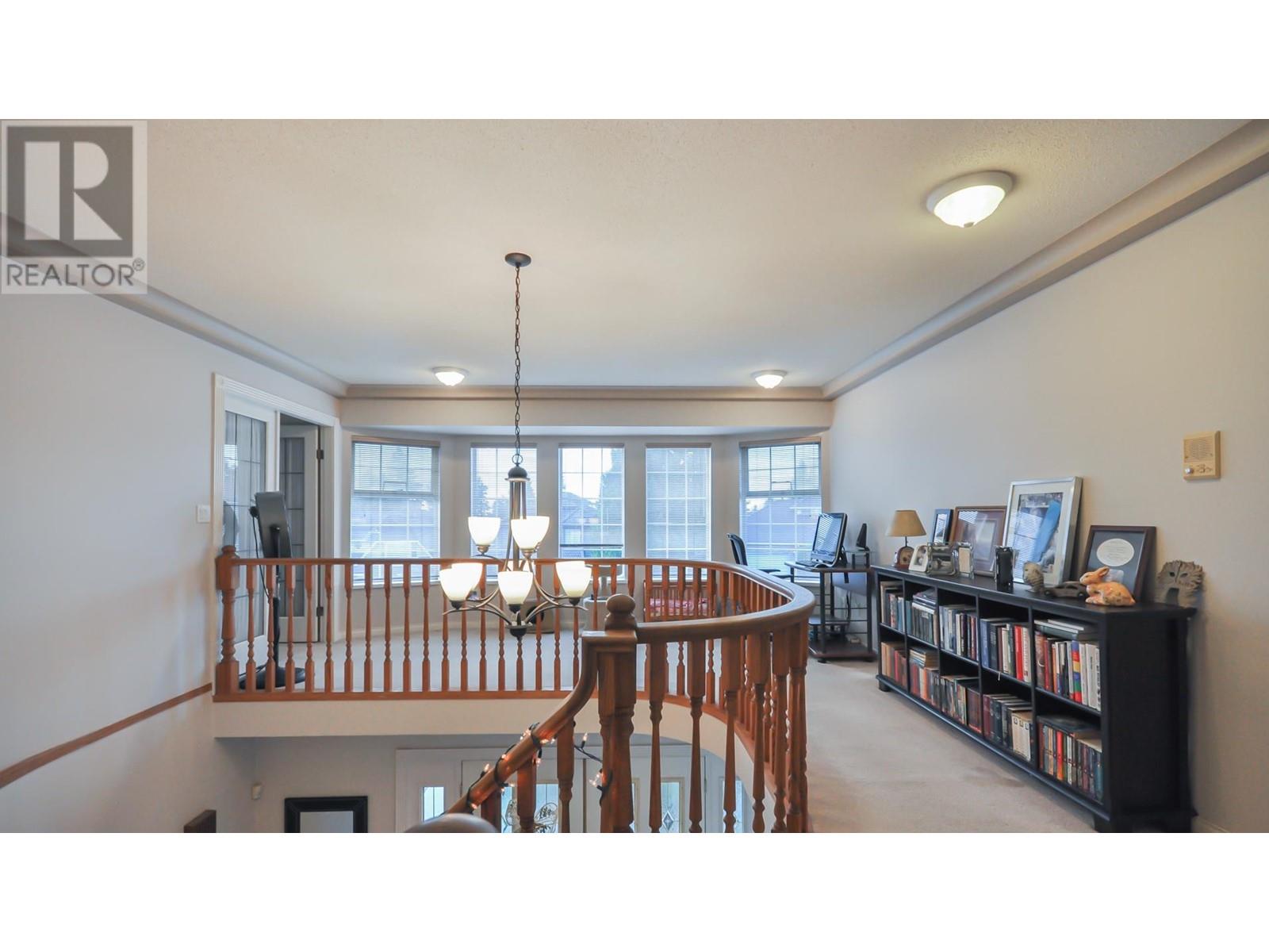 2215 Sorrento Drive, Coquitlam, British Columbia  V3K 6H6 - Photo 15 - R3003100