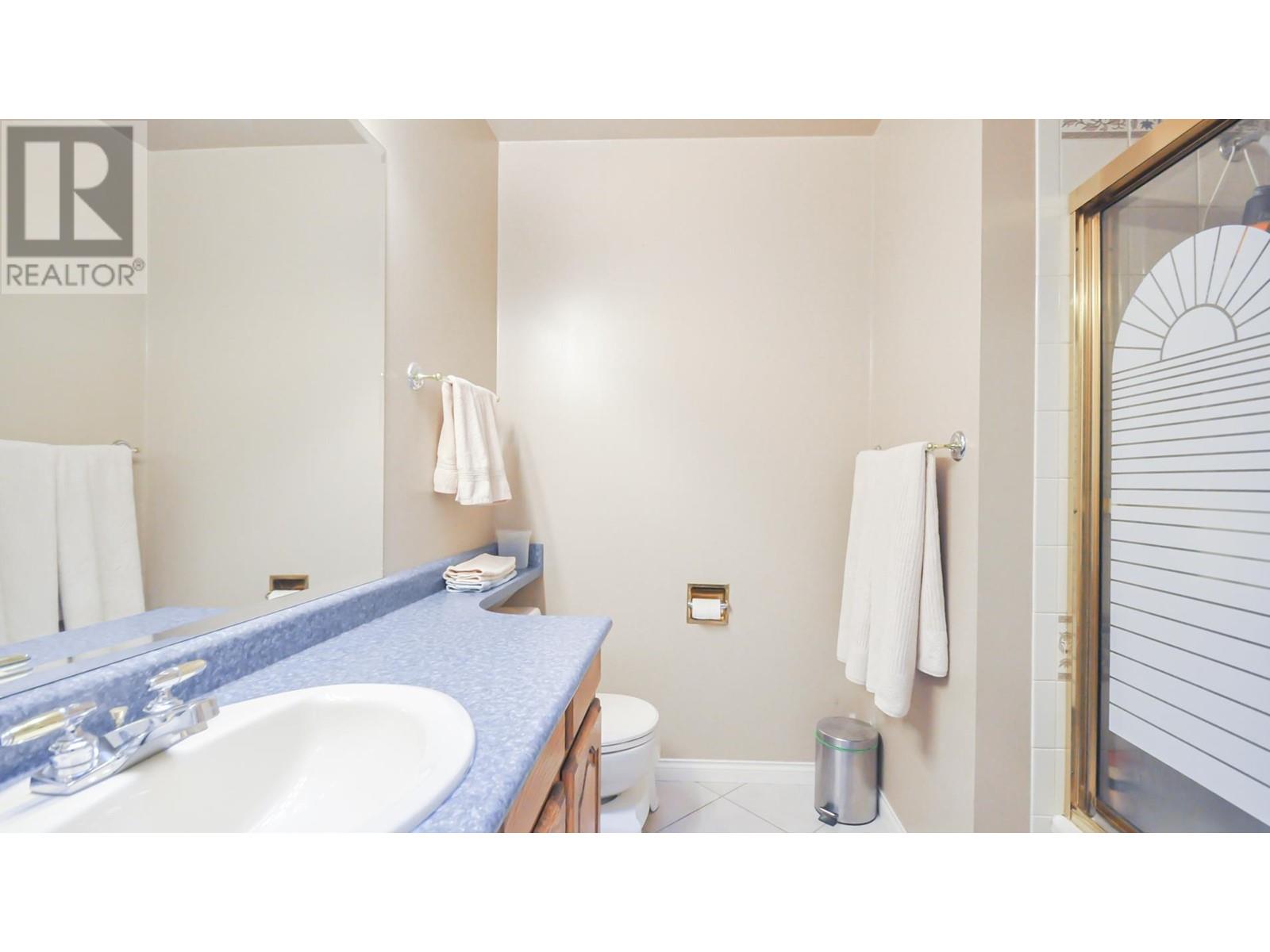 2215 Sorrento Drive, Coquitlam, British Columbia  V3K 6H6 - Photo 26 - R3003100