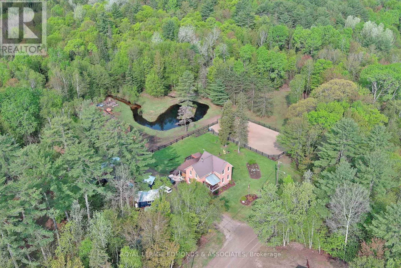 1077 Allan Road, Laurentian Hills, Ontario  K0J 1P0 - Photo 39 - X12084045