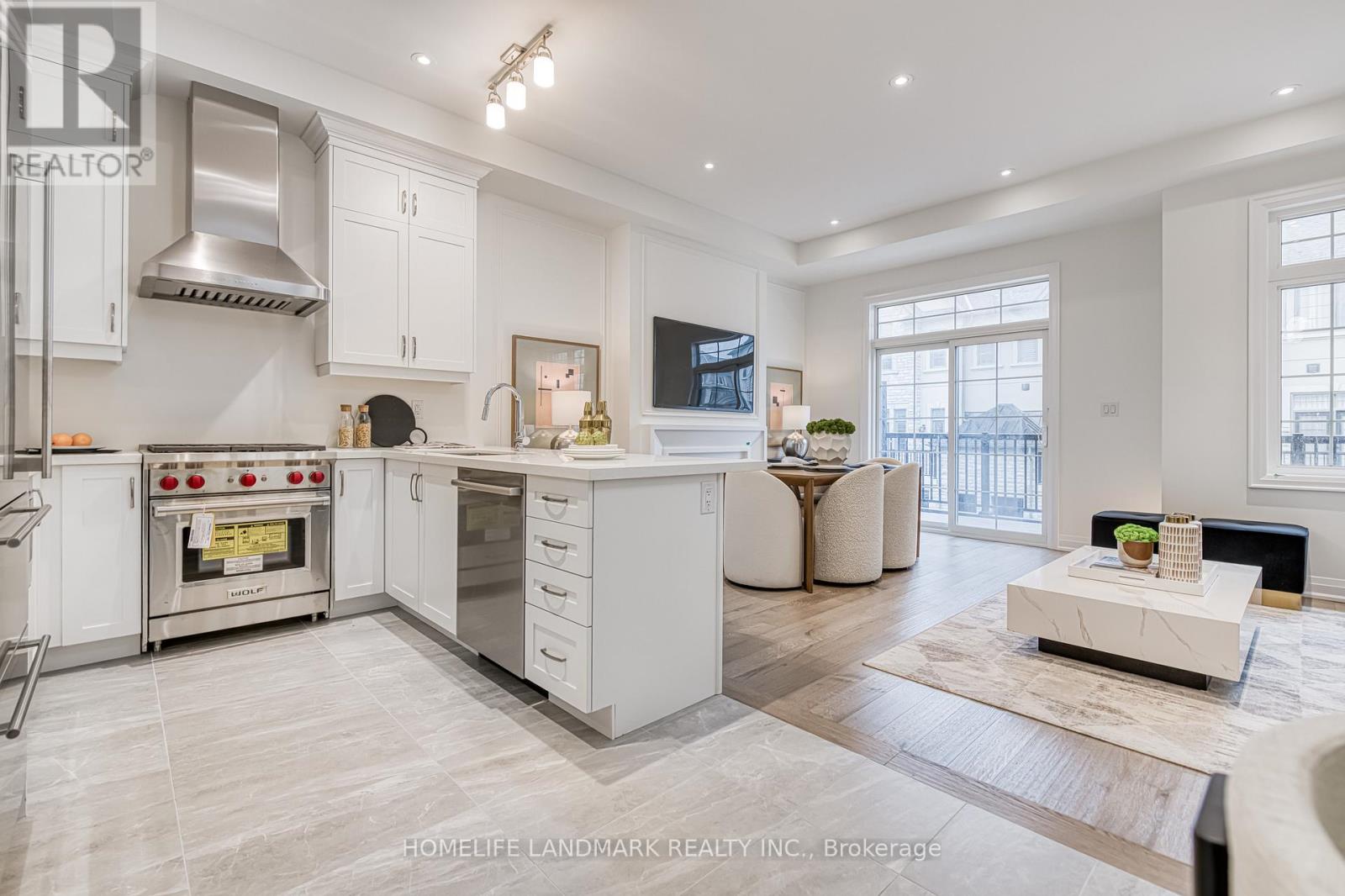 5 Silvermills Lane, Markham, Ontario  L6C 3L5 - Photo 8 - N12196591