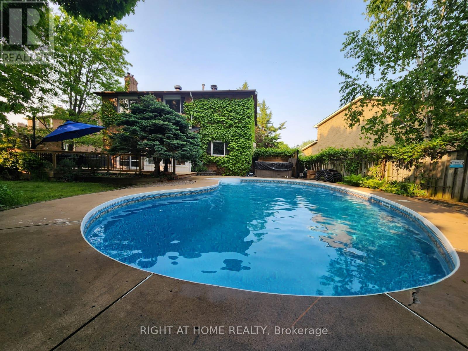 376 Selby Crescent, Newmarket (Bristol-London), Ontario  L3Y 6E1 - Photo 26 - N12196597