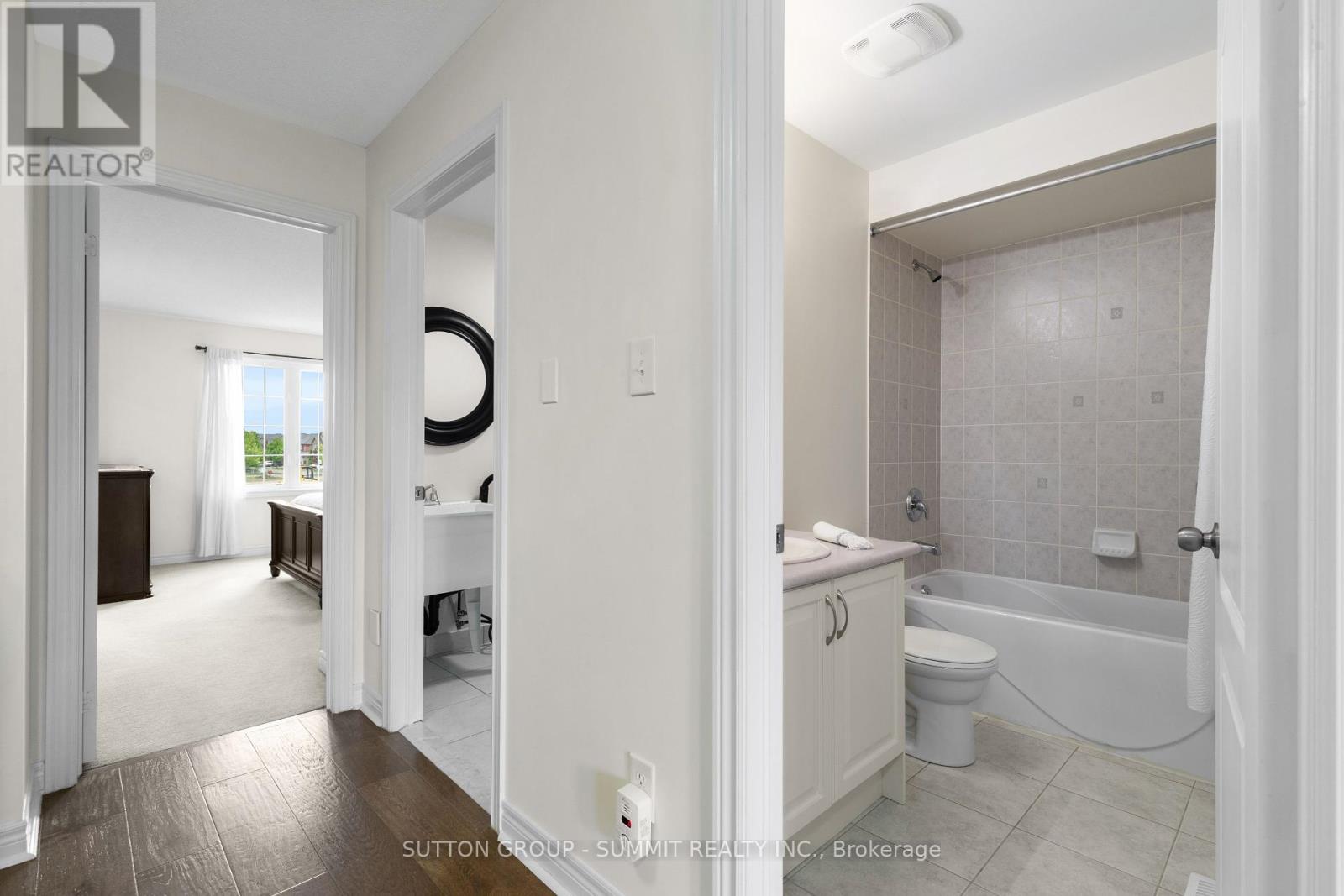 32 Gosnel Circle, Bradford West Gwillimbury, Ontario  L3Z 2A5 - Photo 30 - N12196600