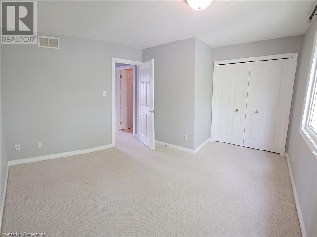 535 Windflower Crescent Unit# 11, Kitchener, Ontario N2E 4L7 - Photo 8 - 40736990