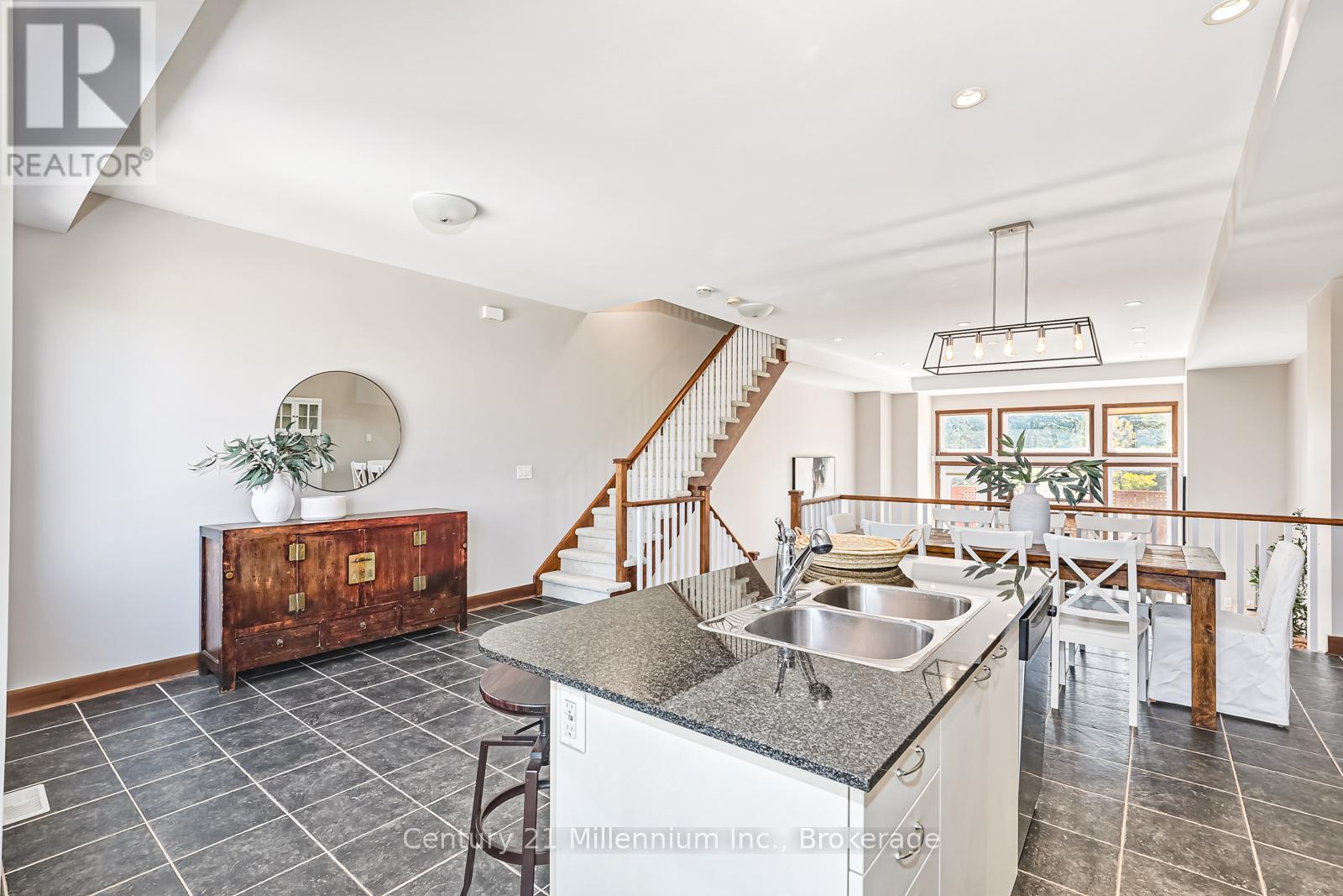 18 - 104 Farm Gate Road, Blue Mountains, Ontario  L9Y 3Z2 - Photo 17 - X12141079