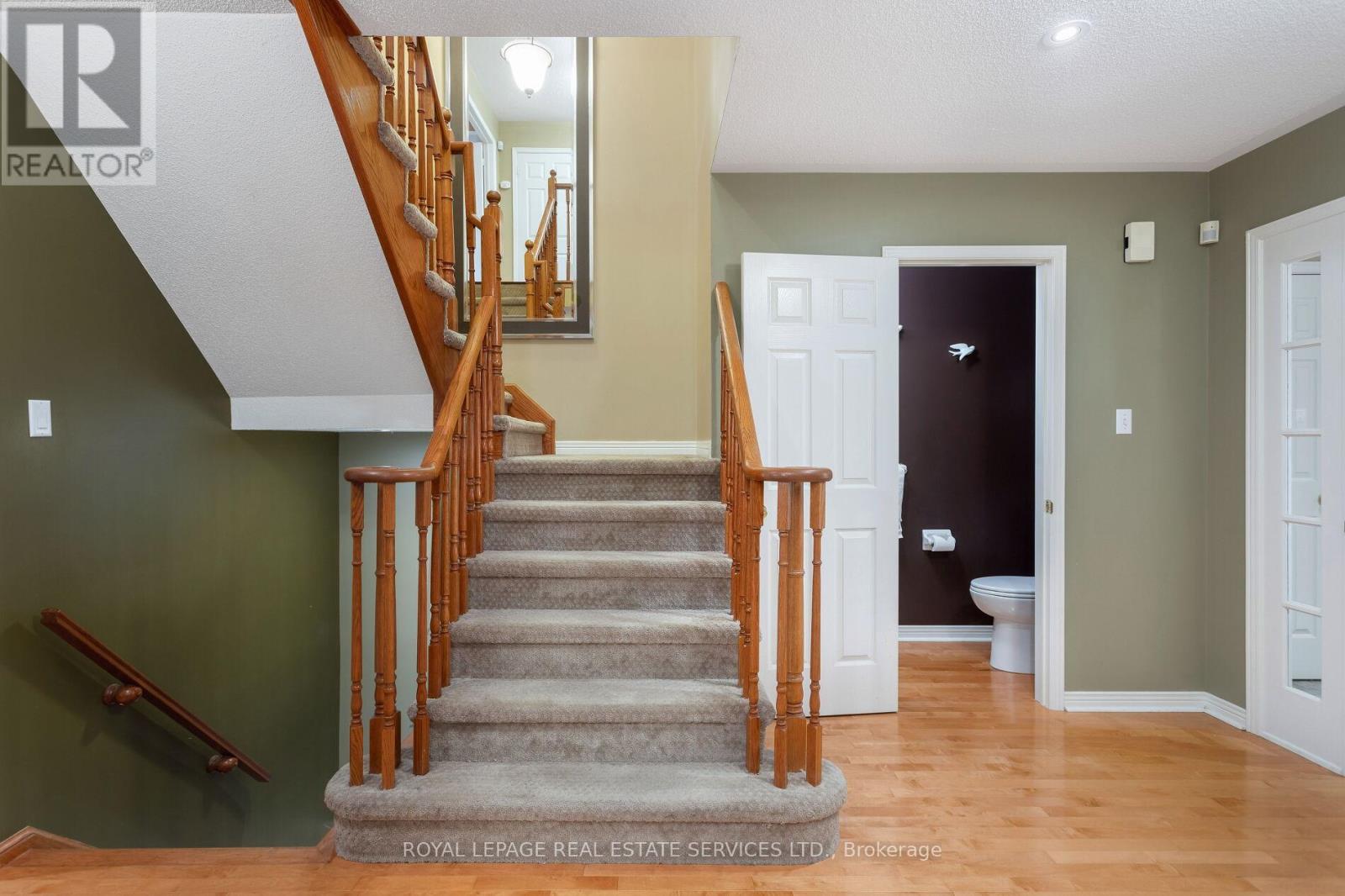 3 - 2175 Country Club Drive, Burlington, Ontario  L7M 4H9 - Photo 17 - W12196566