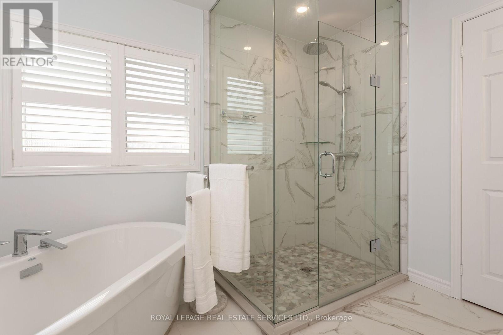 3 - 2175 Country Club Drive, Burlington, Ontario  L7M 4H9 - Photo 24 - W12196566