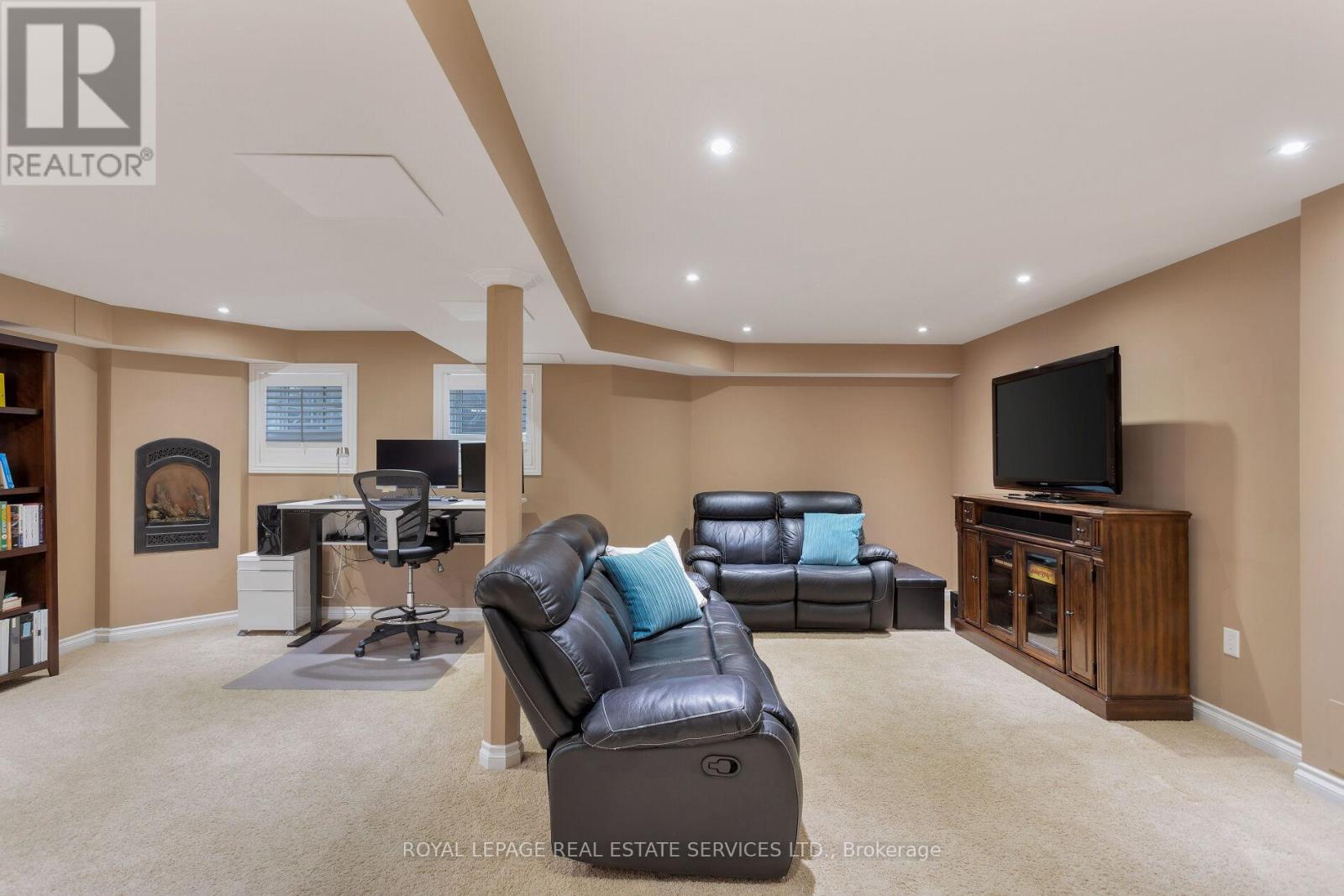 3 - 2175 Country Club Drive, Burlington, Ontario  L7M 4H9 - Photo 32 - W12196566