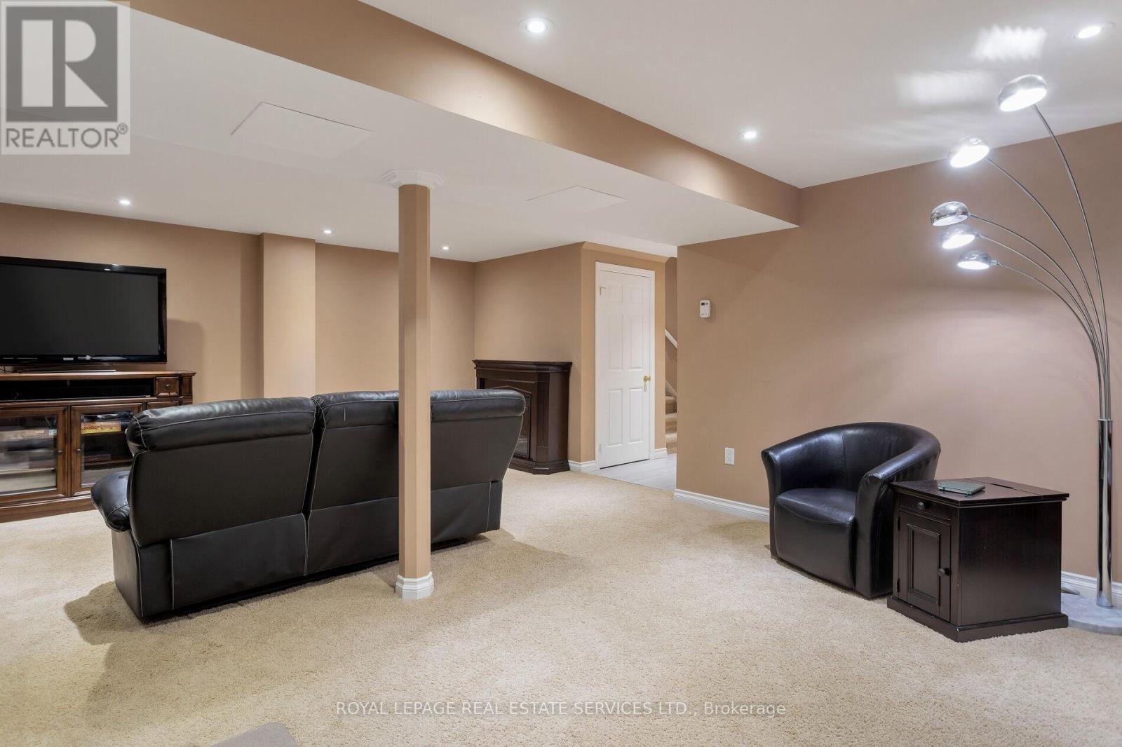 3 - 2175 Country Club Drive, Burlington, Ontario  L7M 4H9 - Photo 36 - W12196566