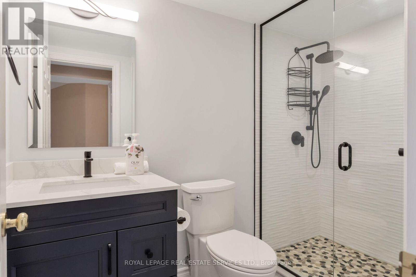 3 - 2175 Country Club Drive, Burlington, Ontario  L7M 4H9 - Photo 38 - W12196566