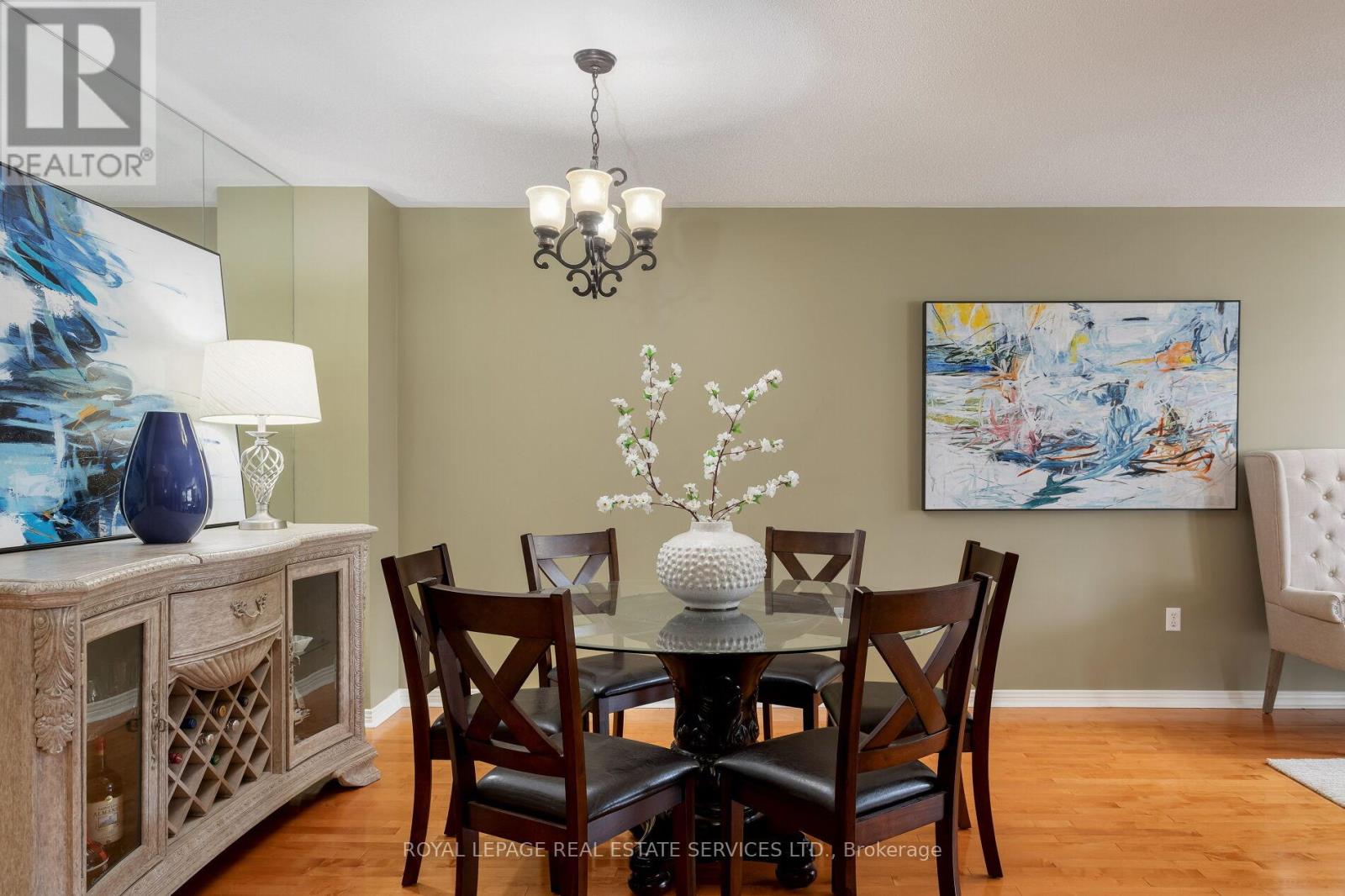 3 - 2175 Country Club Drive, Burlington (Rose), Ontario  L7M 4H9 - Photo 7 - W12196566