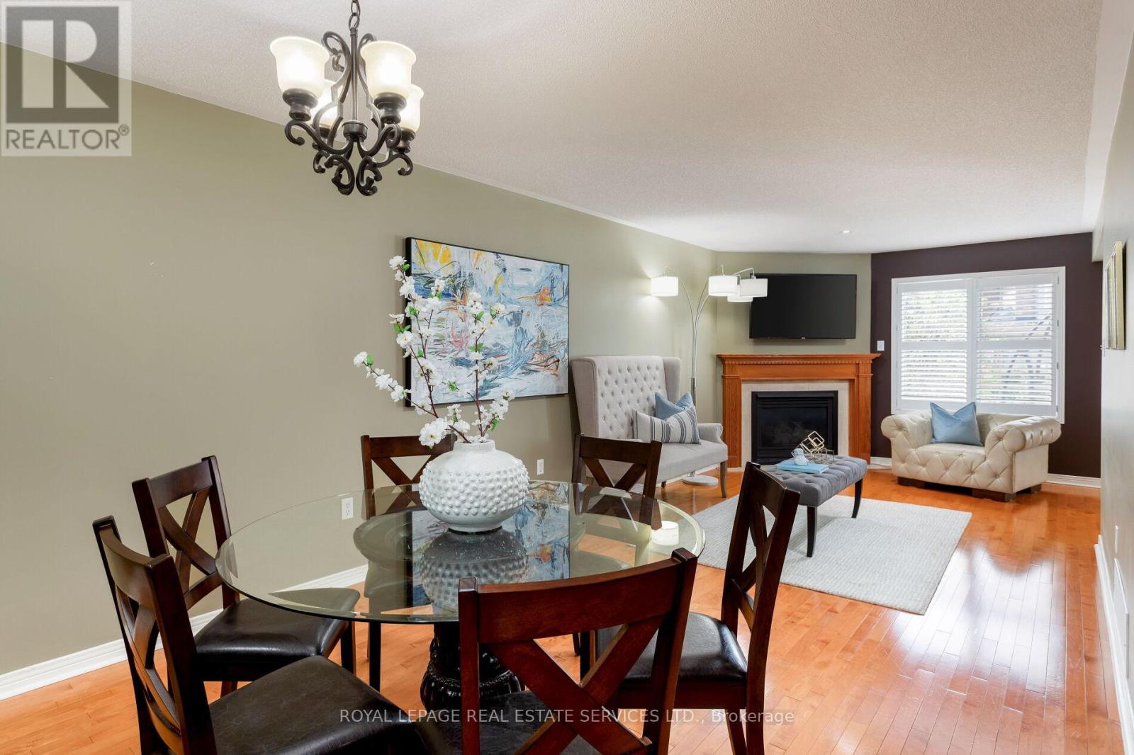 3 - 2175 Country Club Drive, Burlington, Ontario  L7M 4H9 - Photo 8 - W12196566