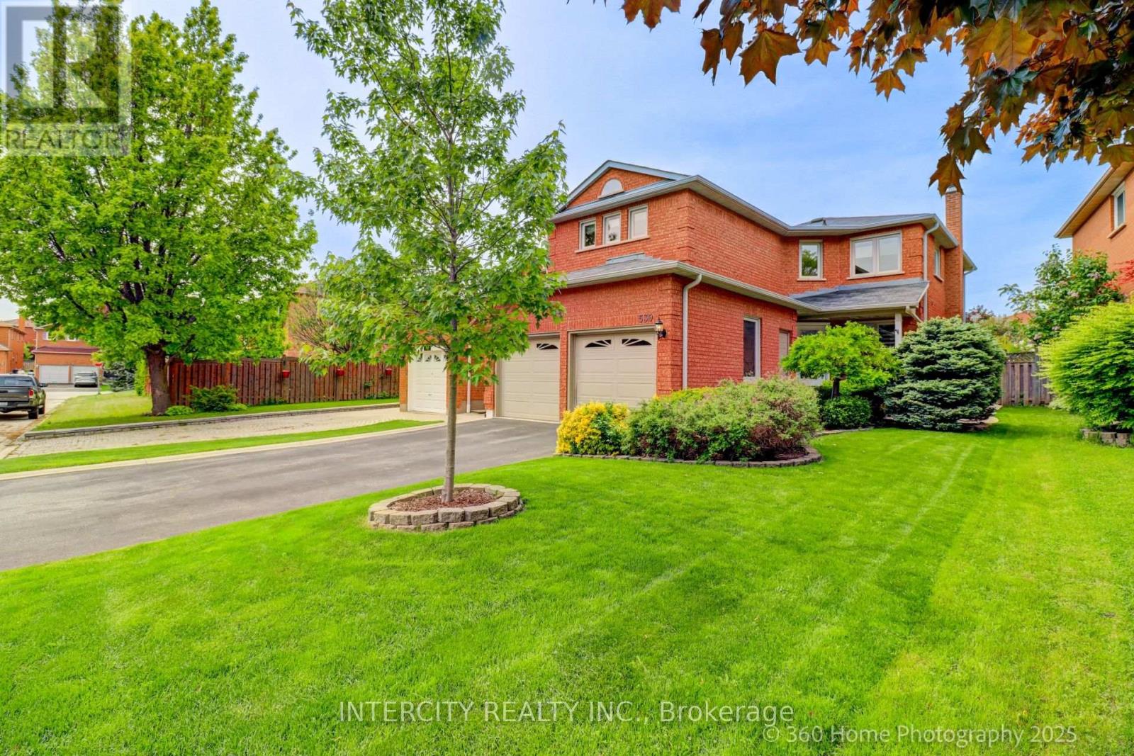 539 Langport Court, Mississauga, Ontario  L5R 3M5 - Photo 1 - W12196595