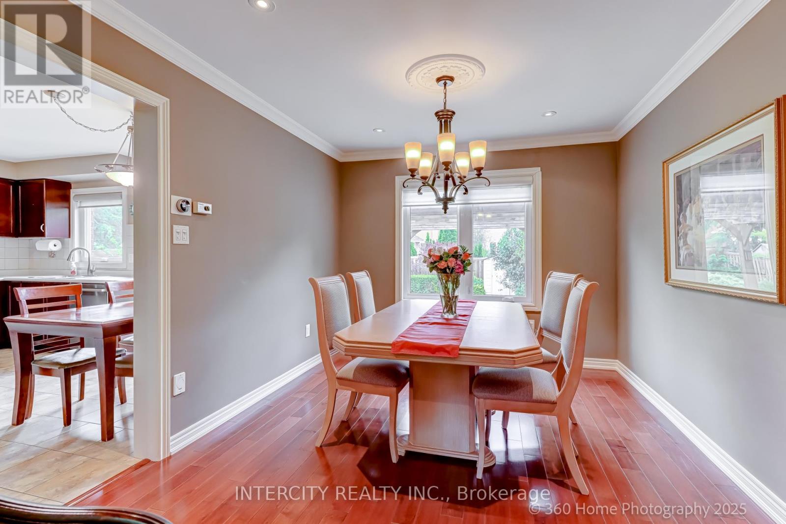 539 Langport Court, Mississauga, Ontario  L5R 3M5 - Photo 10 - W12196595
