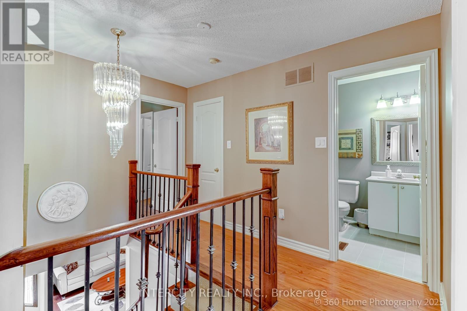 539 Langport Court, Mississauga, Ontario  L5R 3M5 - Photo 17 - W12196595