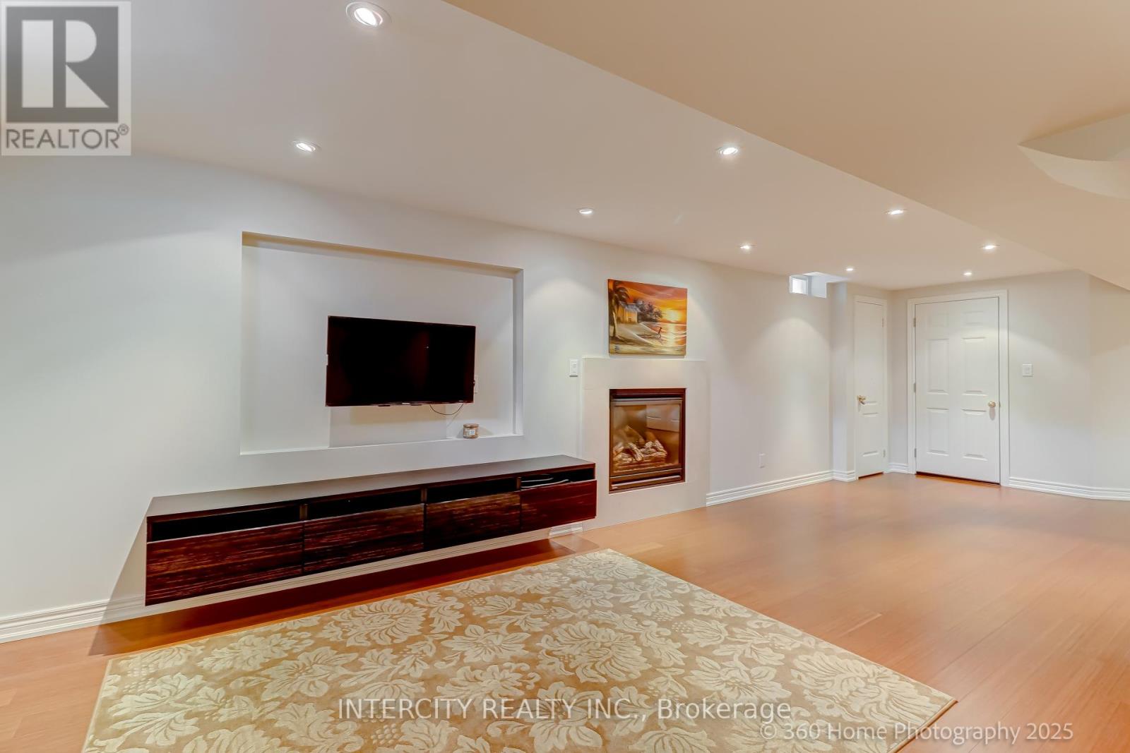539 Langport Court, Mississauga (Hurontario), Ontario  L5R 3M5 - Photo 29 - W12196595