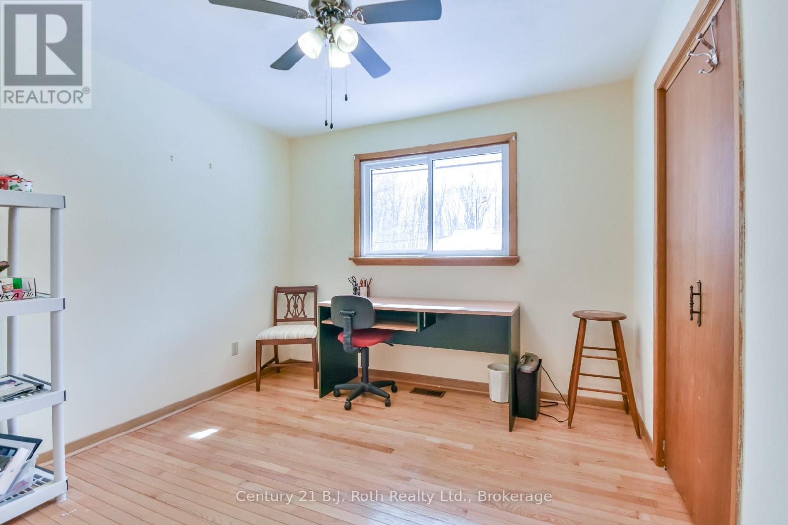864 Midland Point Road, Midland, Ontario  L4R 5G2 - Photo 10 - S12014052