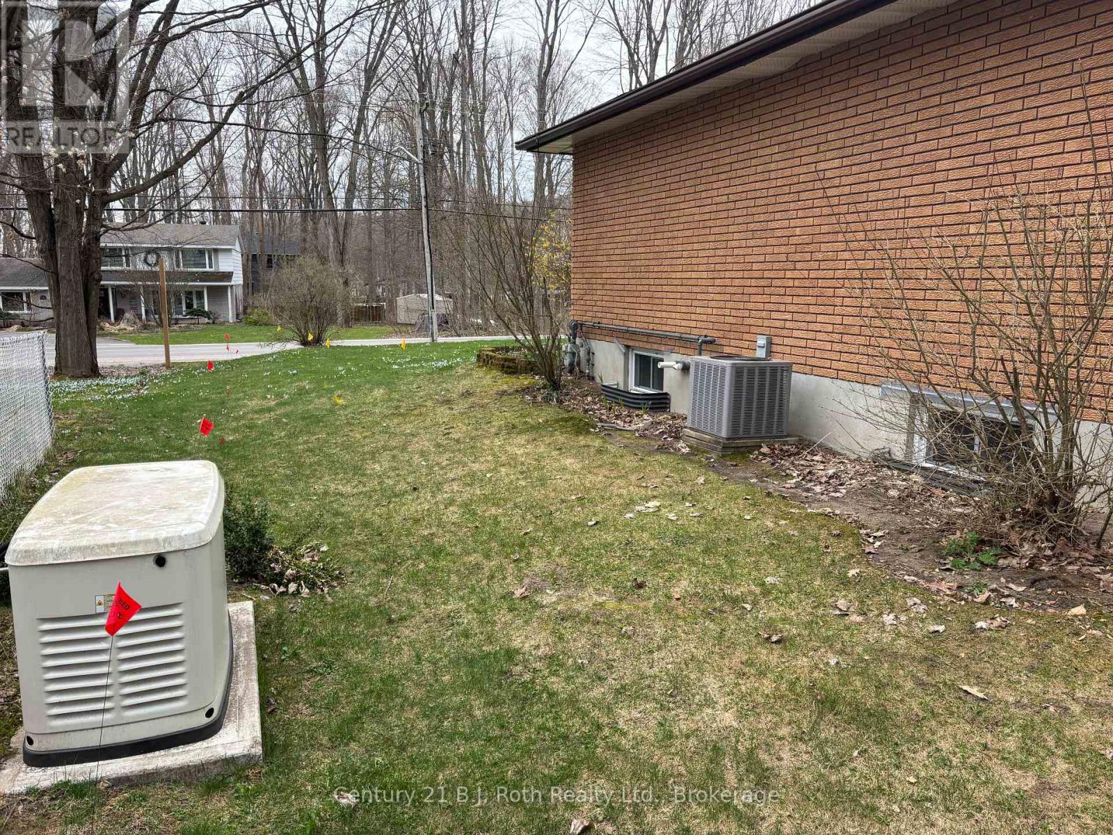 864 Midland Point Road, Midland, Ontario  L4R 5G2 - Photo 22 - S12014052