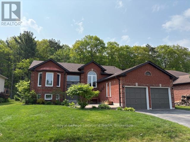 60 Leo Boulevard, Wasaga Beach, Ontario  L9Z 1C6 - Photo 2 - S12161262
