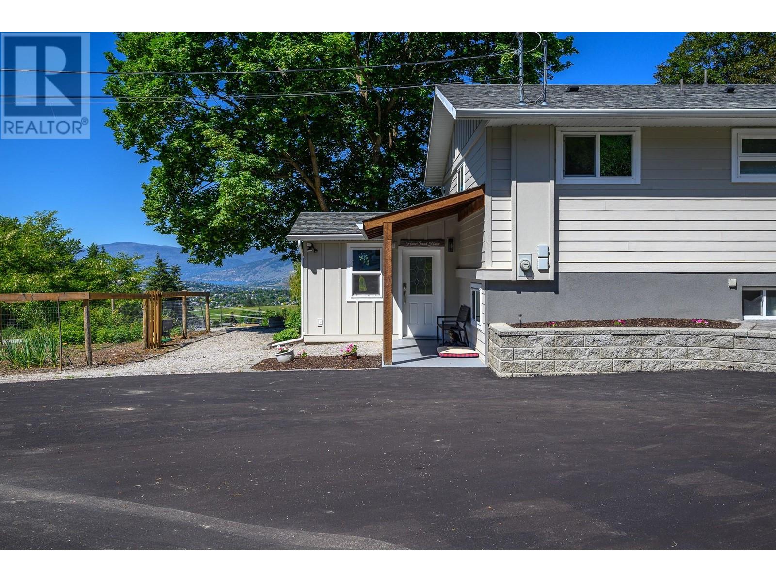 3253 Phillips Road, Vernon, British Columbia  V1B 3H6 - Photo 2 - 10350305
