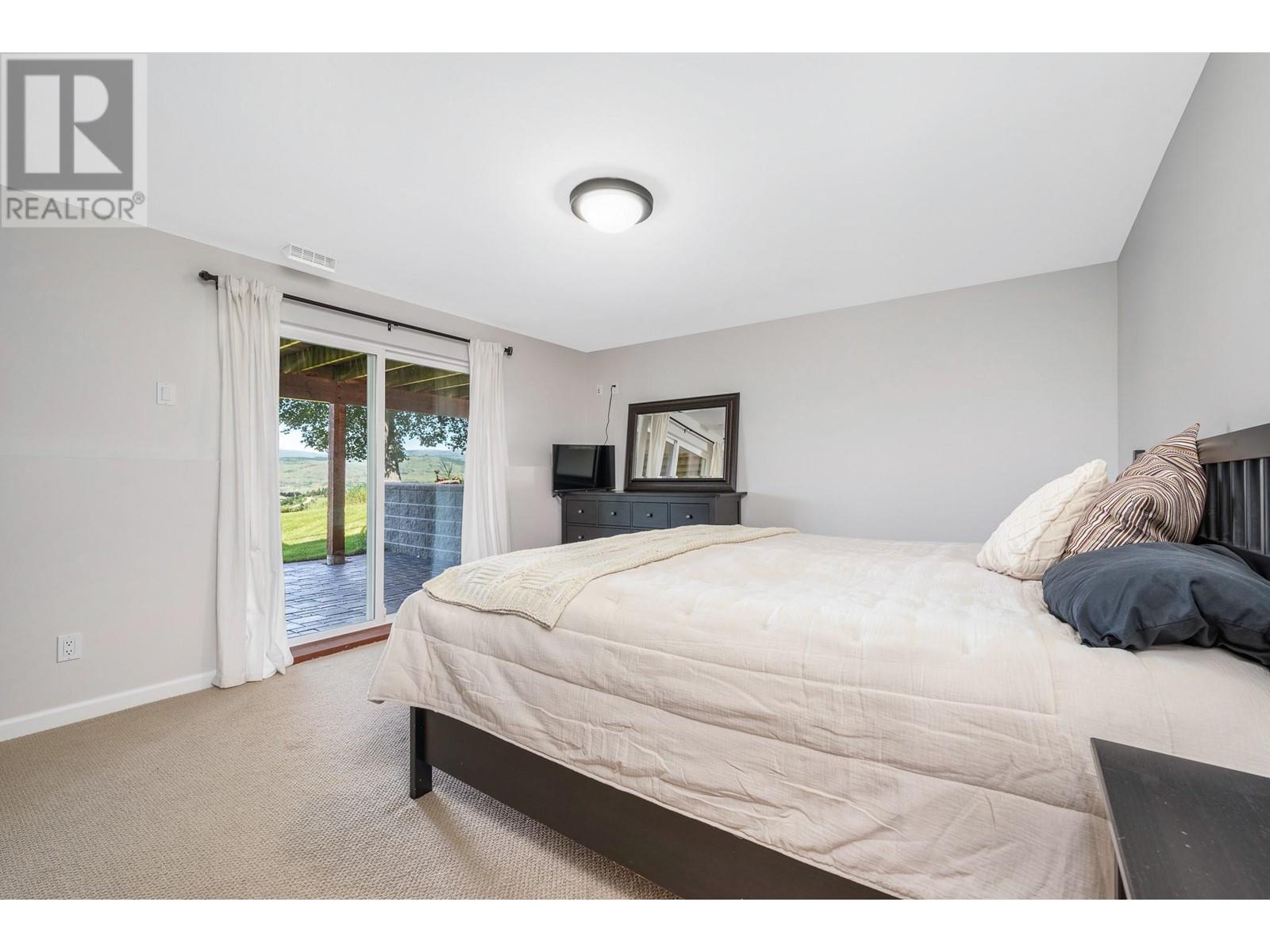 3253 Phillips Road, Vernon, British Columbia  V1B 3H6 - Photo 27 - 10350305
