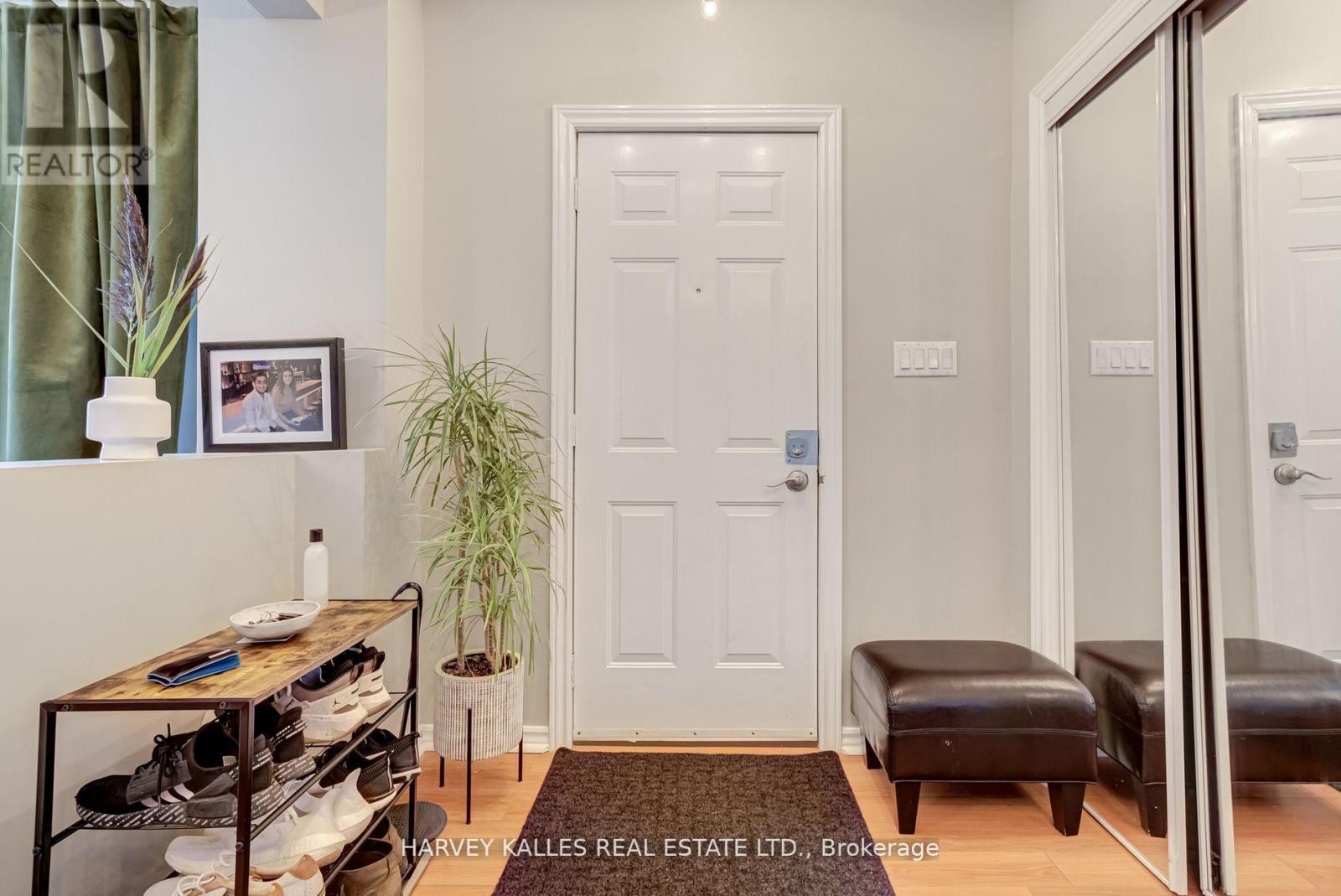 72 Thirteenth Street, Toronto, Ontario  M8V 3H6 - Photo 11 - W12051325