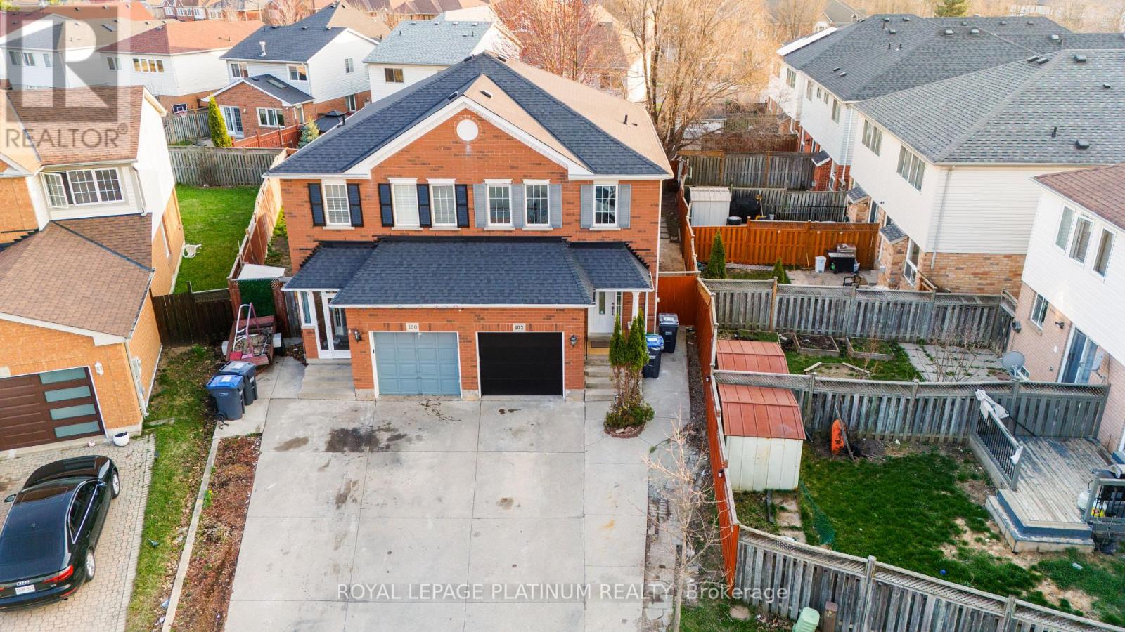102 Bunchberry Way, Brampton, Ontario  L6R 2E8 - Photo 2 - W12106937