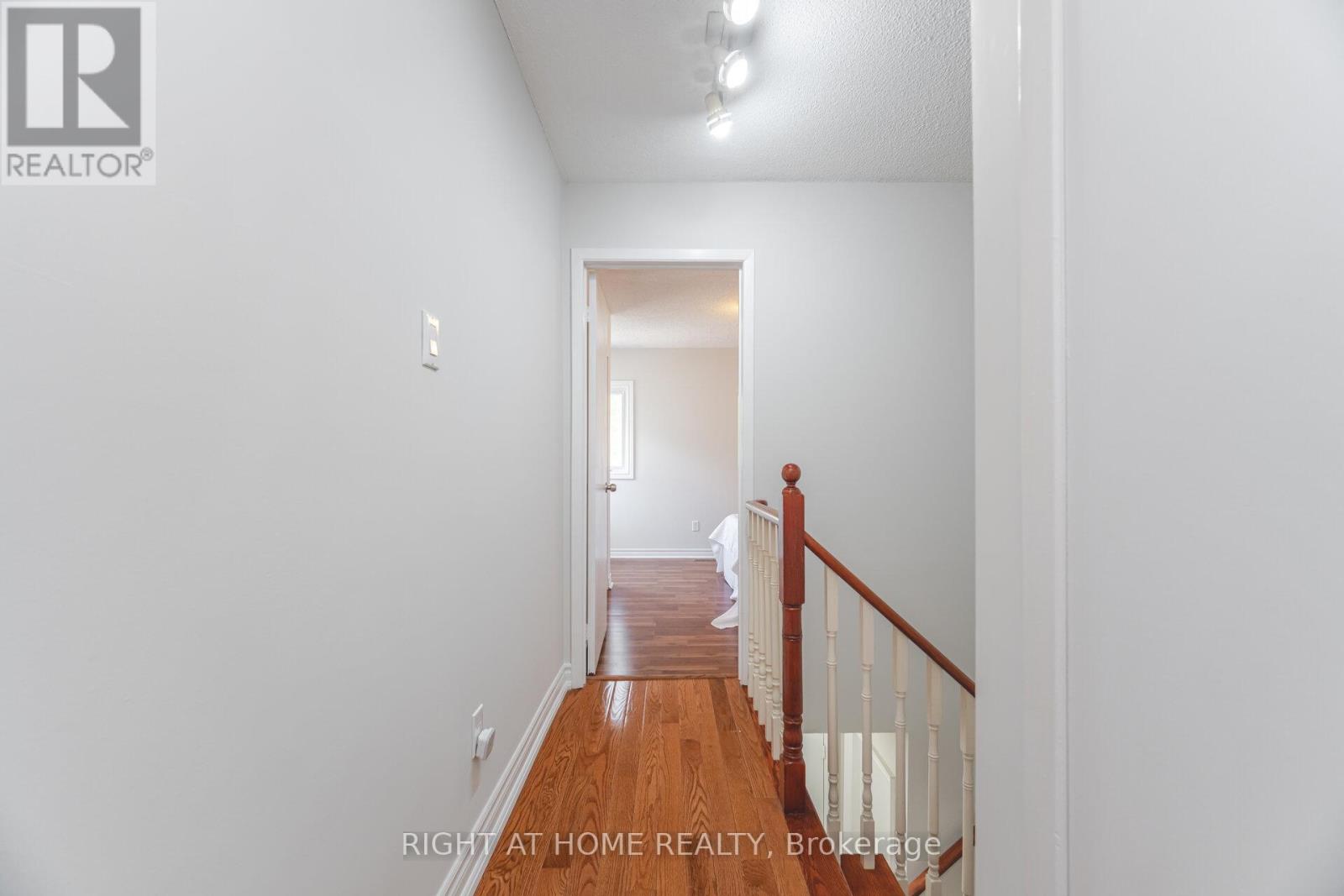 98 - 3600 Colonial Drive, Mississauga, Ontario  L5L 5P5 - Photo 19 - W12162551