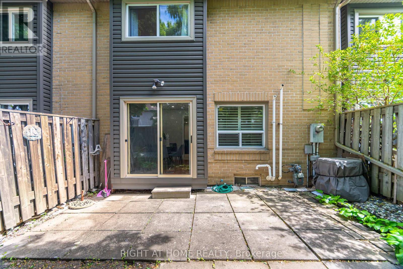 98 - 3600 Colonial Drive, Mississauga, Ontario  L5L 5P5 - Photo 44 - W12162551