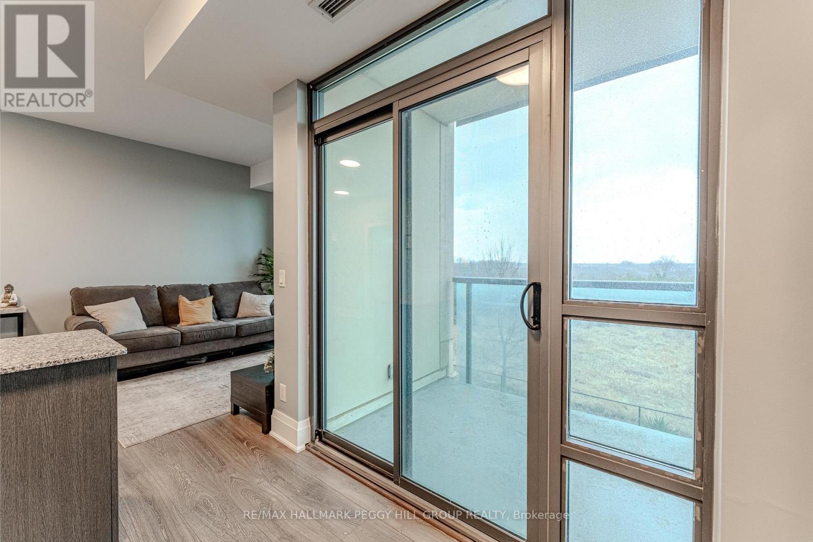 206 - 45 Yorkland Boulevard, Brampton, Ontario  L6P 4B4 - Photo 11 - W12178924