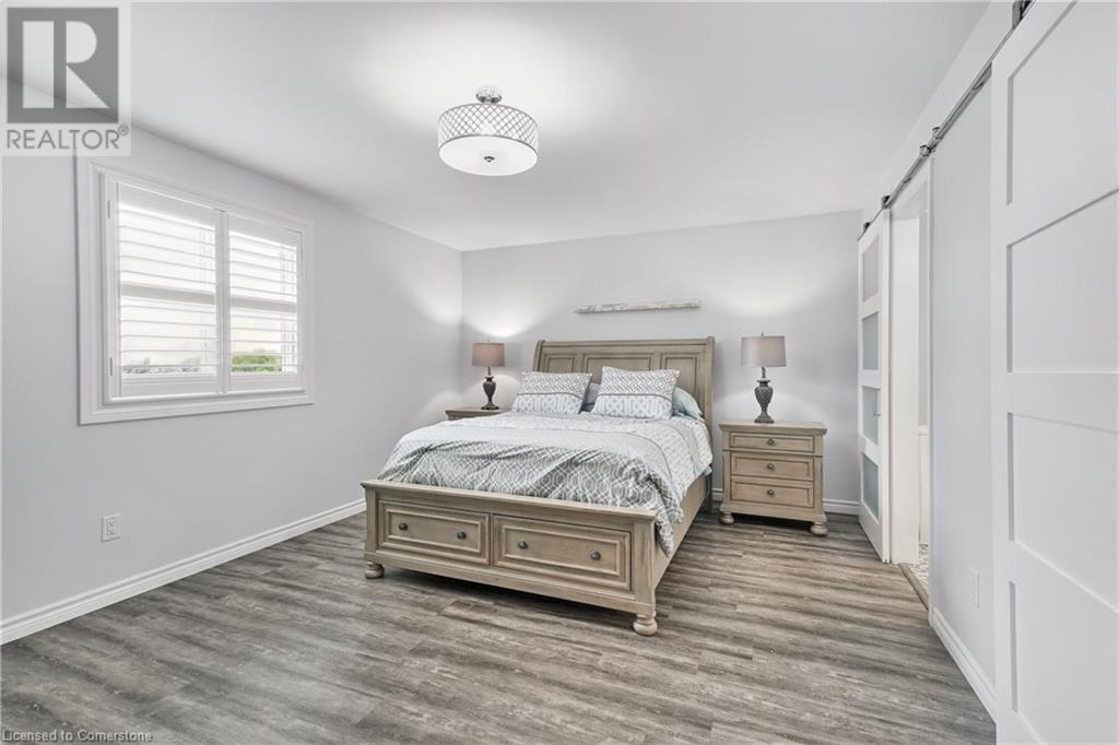 317 Jacqueline Boulevard, Hamilton, Ontario  L9B 2V7 - Photo 18 - 40736704