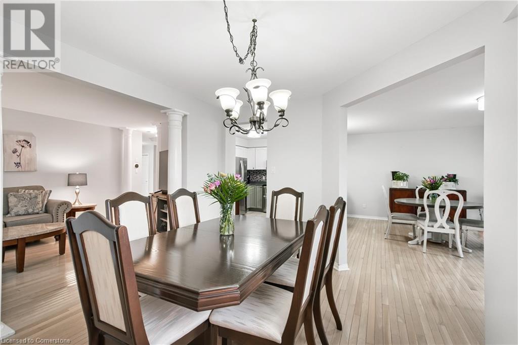 317 Jacqueline Boulevard, Hamilton, Ontario  L9B 2V7 - Photo 11 - 40736704