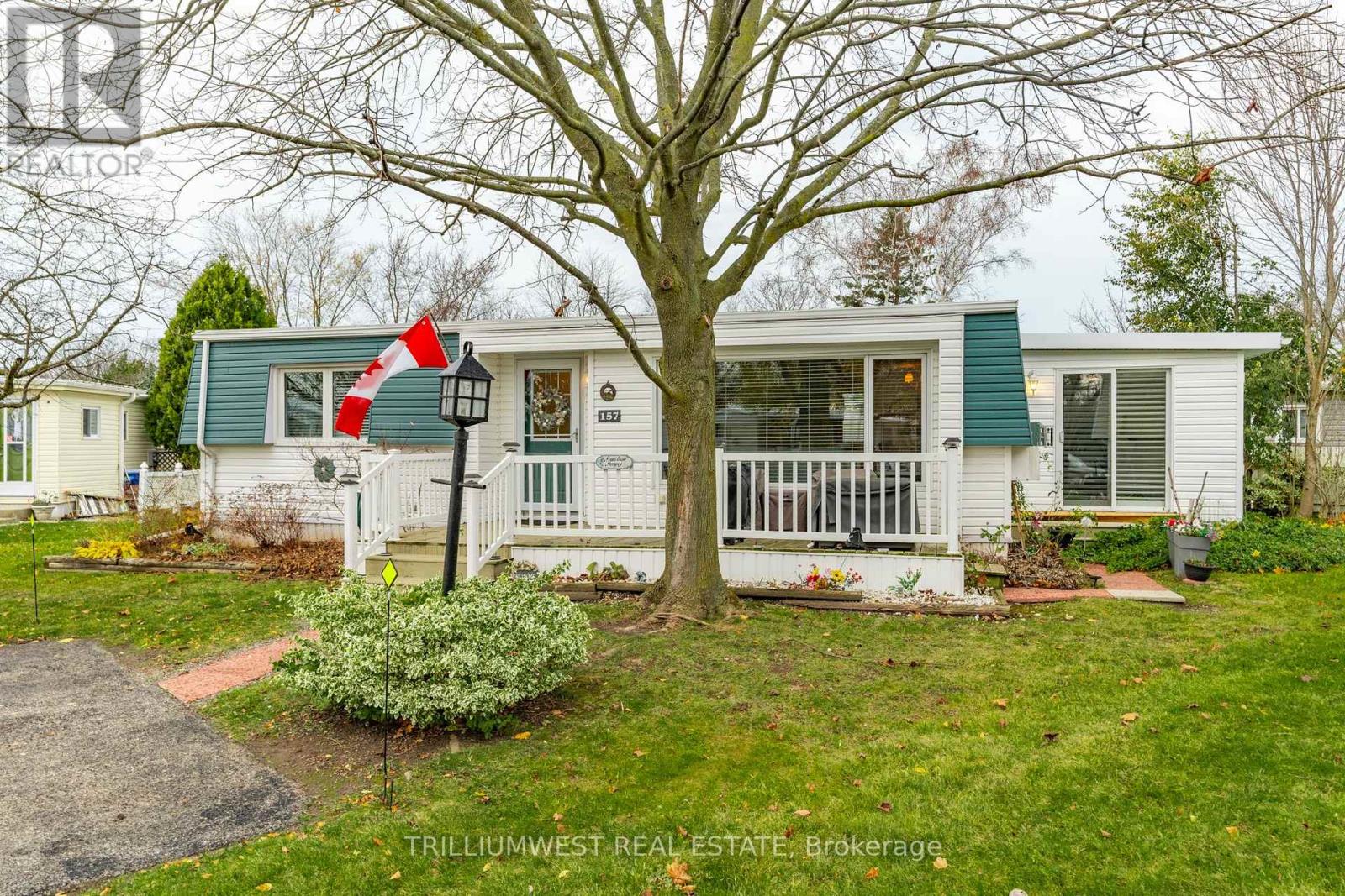 157 Mississauga Place, South Huron, Ontario  N0M 1T0 - Photo 6 - X10433039
