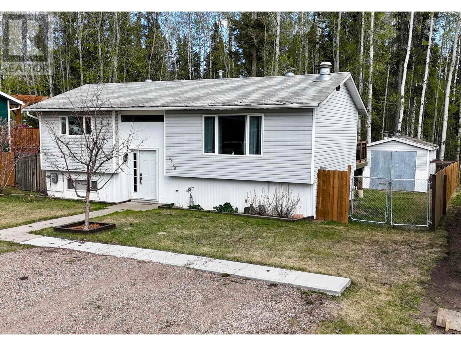5320 Tamarack Crescent, Fort Nelson, British Columbia  V0C 1R0 - Photo 1 - R3011261