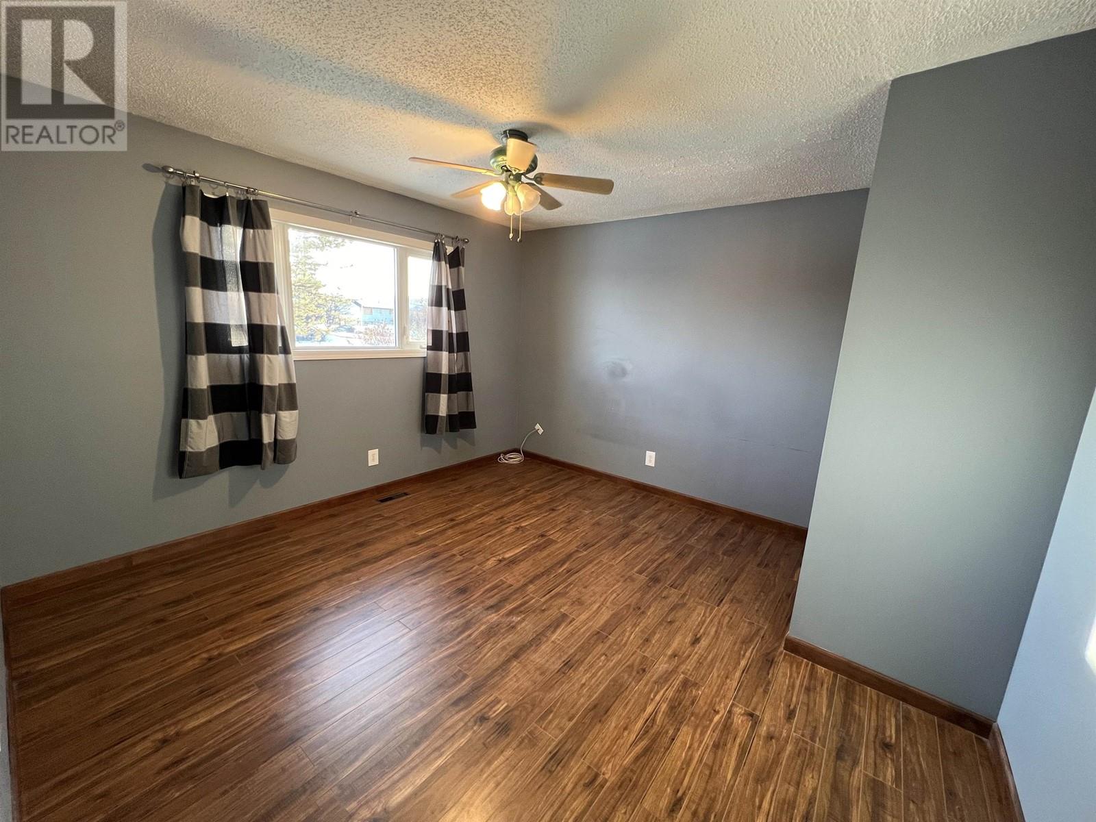 5320 Tamarack Crescent, Fort Nelson, British Columbia  V0C 1R0 - Photo 14 - R3011261