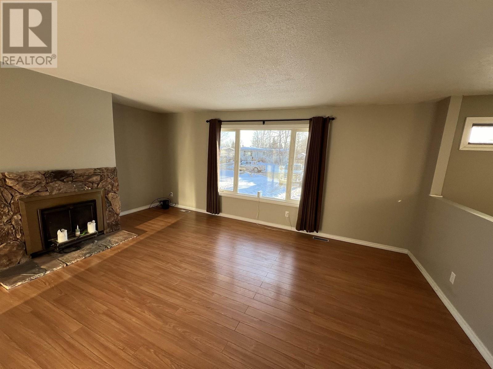 5320 Tamarack Crescent, Fort Nelson, British Columbia  V0C 1R0 - Photo 9 - R3011261